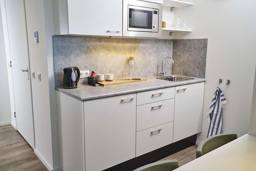 Amrath Apart-Hotel Schiphol Badhoevedorp Habitación foto